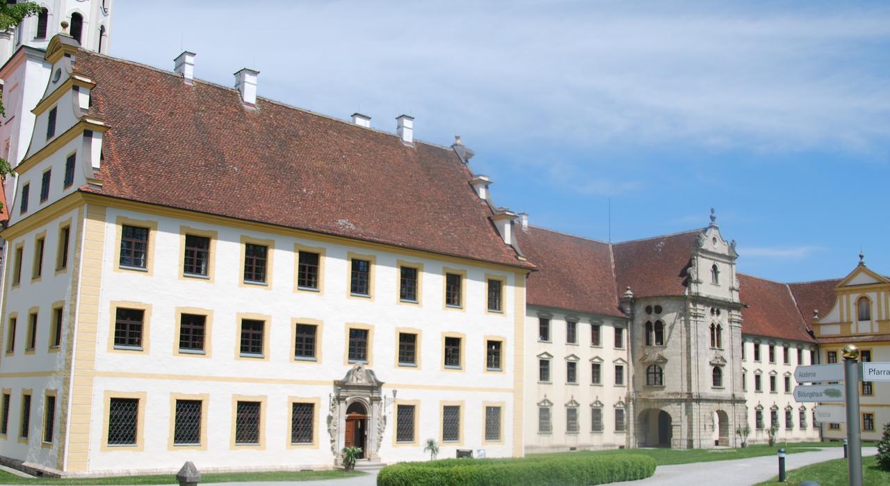 Kloster Obermarchtal Exterior foto